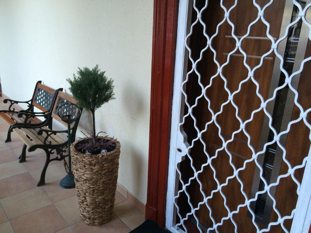 Oktohome Suite Budapest Exterior foto